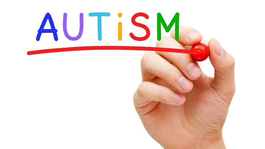 Hogyan segíthet a vörös fény terápia az autizmus spektrumzavarral élő gyermekeknél, felnőtteknél?